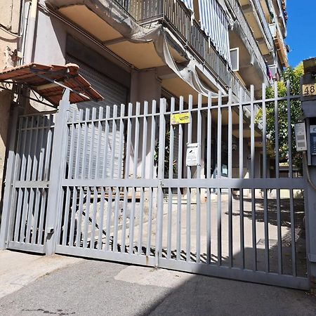 B&B Le Origini Наполи Екстериор снимка